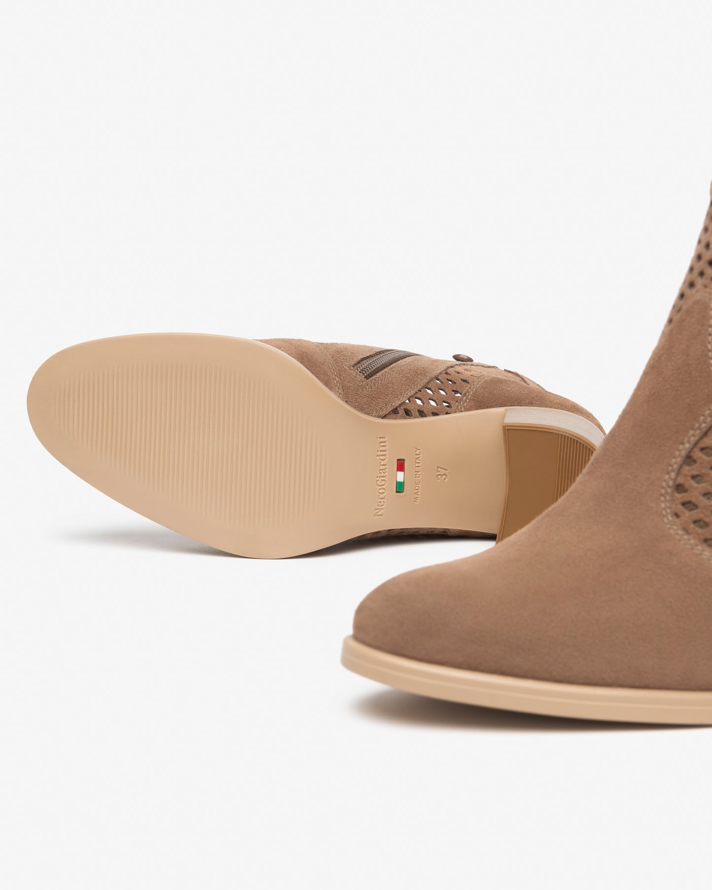 Stivaletto Marrone con tacco NeroGiardini