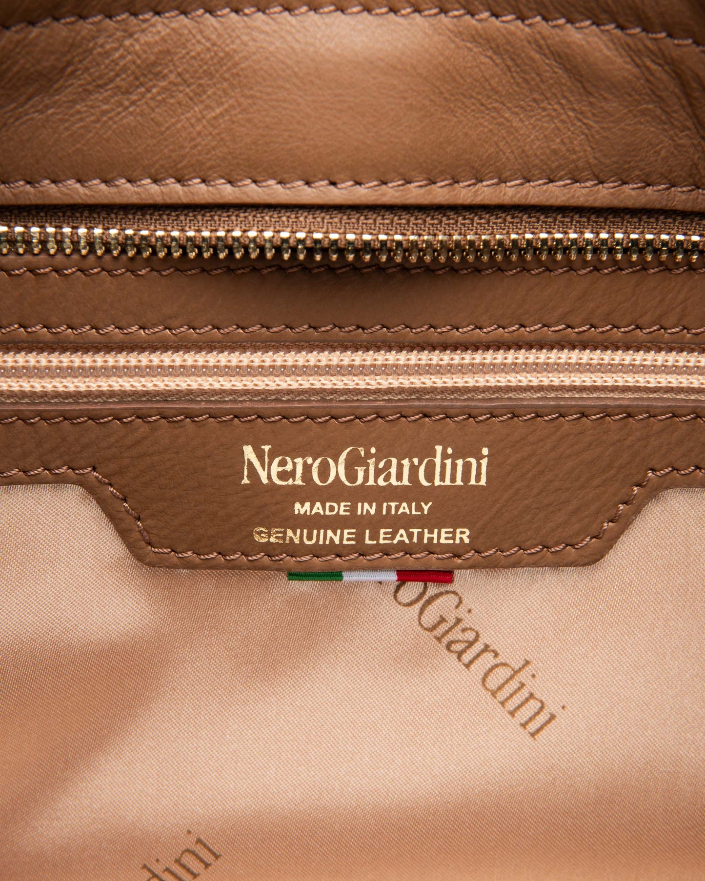 Borsa Hobo in Pelle Marrone NeroGiardini