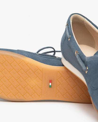 Mocassino con lacci