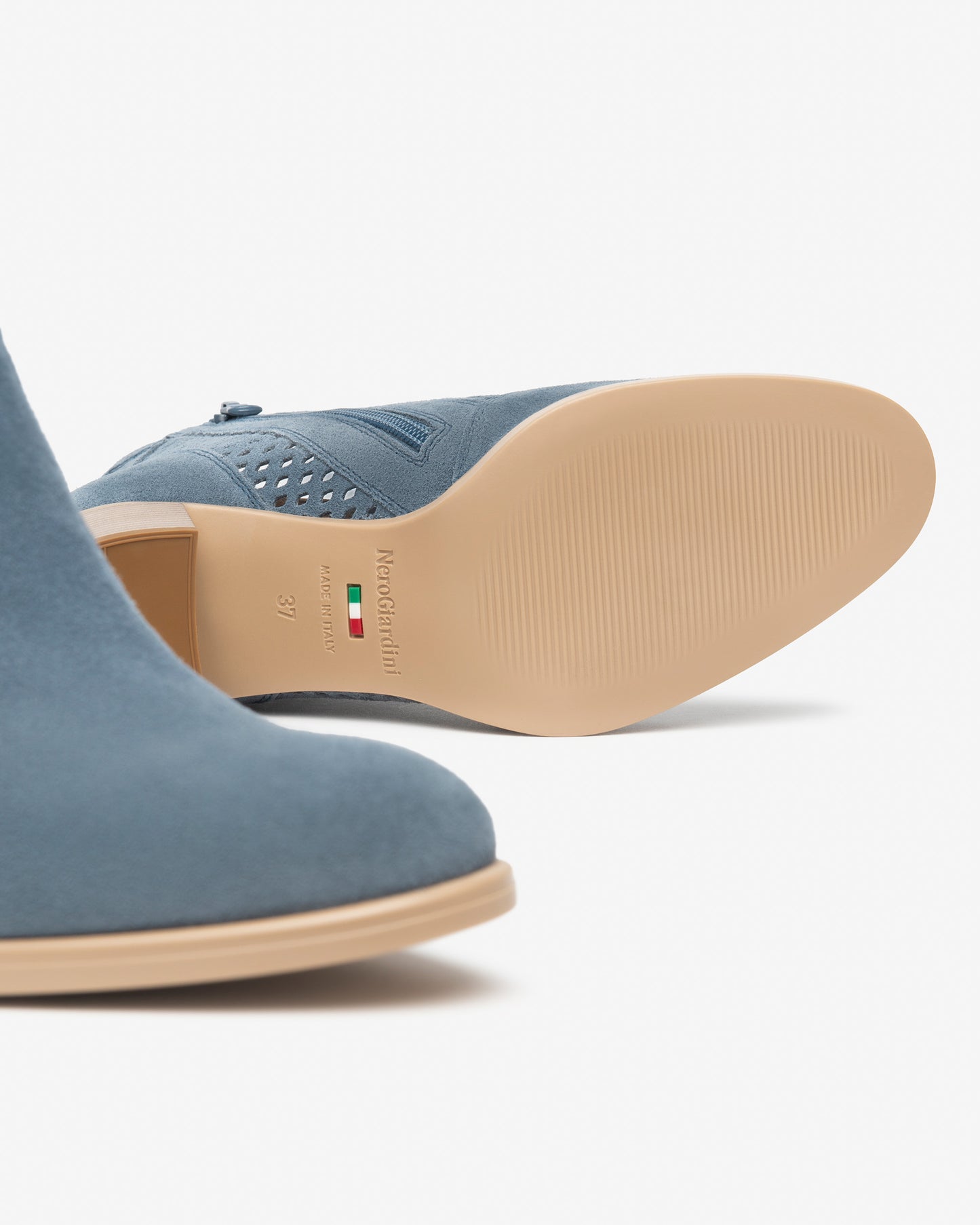 Stivaletto Avio con tacco NeroGiardini