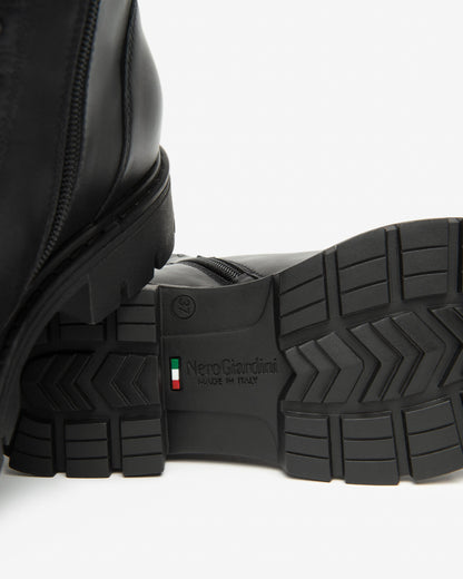 Anfibio in pelle NeroGiardini