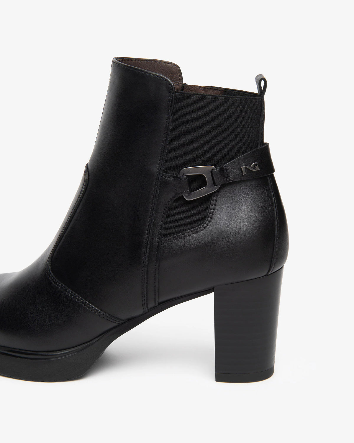 Stivaletto Nero in pelle NeroGiardini