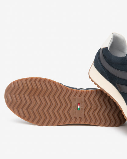 Sneaker blu in pelle scamosciata NEROGIARDINI