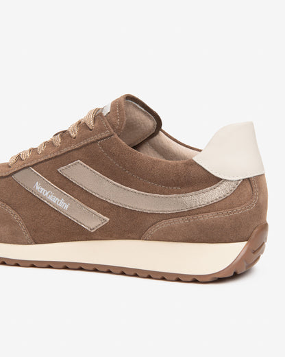 Sneaker marrone in pelle scamosciata NEROGIARDINI