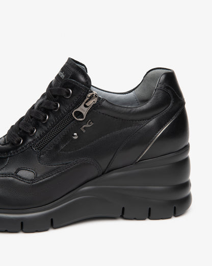 Sneaker nero con zeppa in pelle NeroGiardini