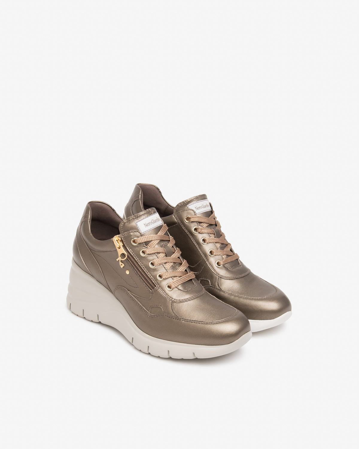 Sneaker con zeppa in pelle laminata NeroGiardini