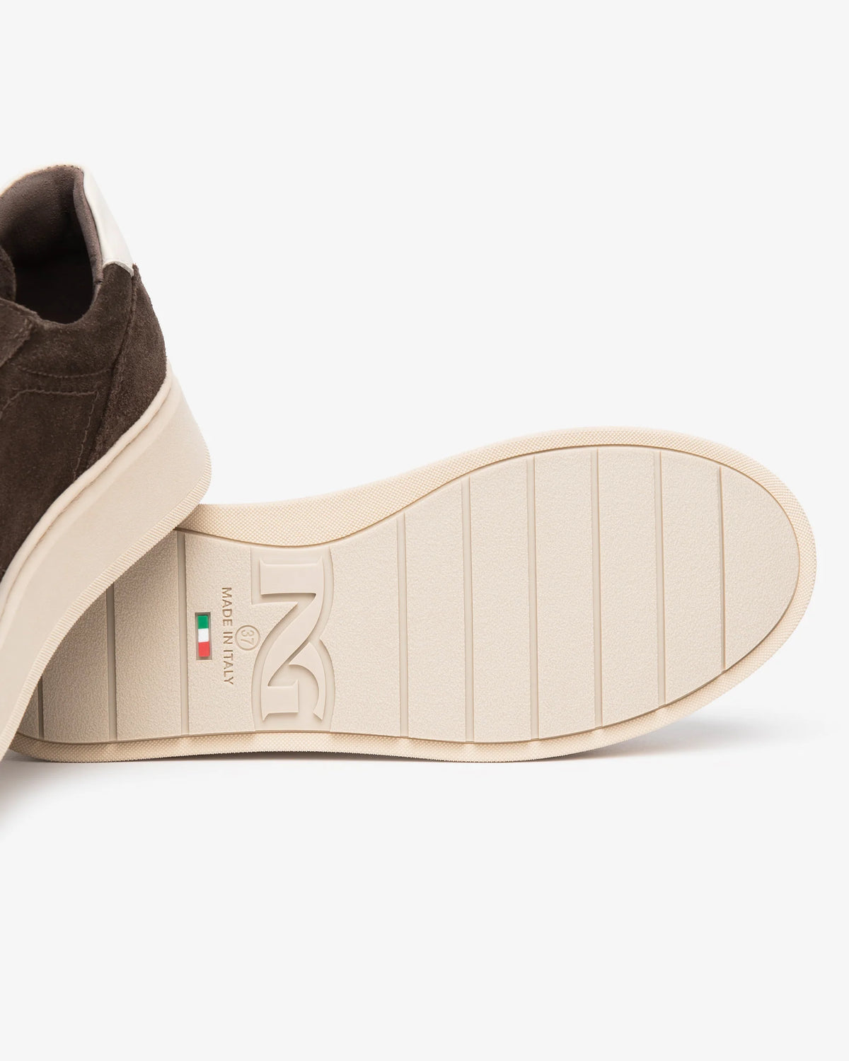 Sneaker in camoscio T.Moro NeroGiardini