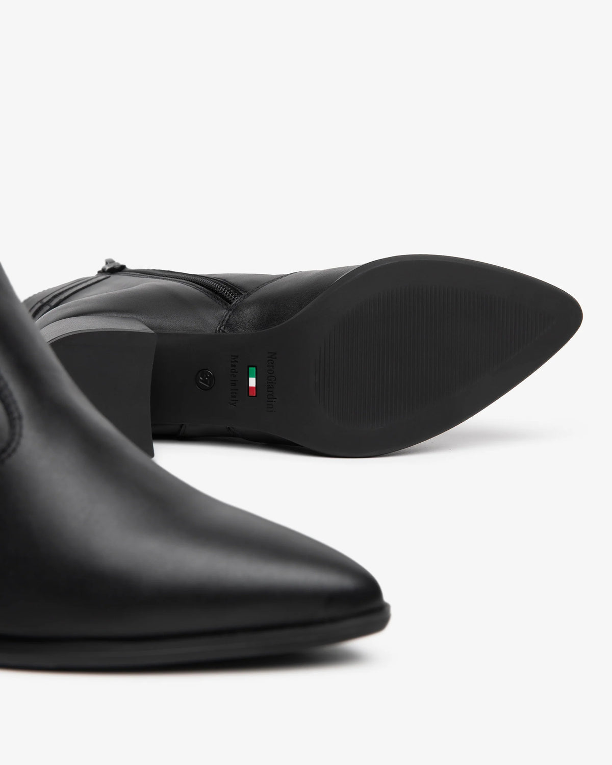Stivaletto Nero in pelle NeroGiardini