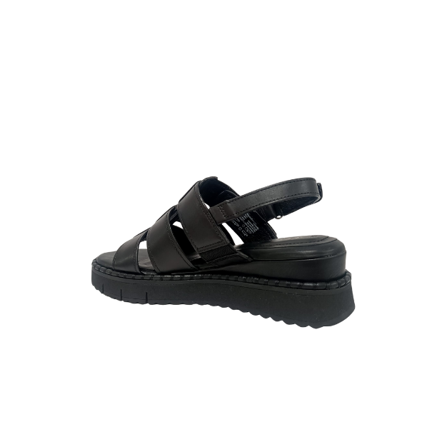 Sandalo Nero in pelle TAMARIS